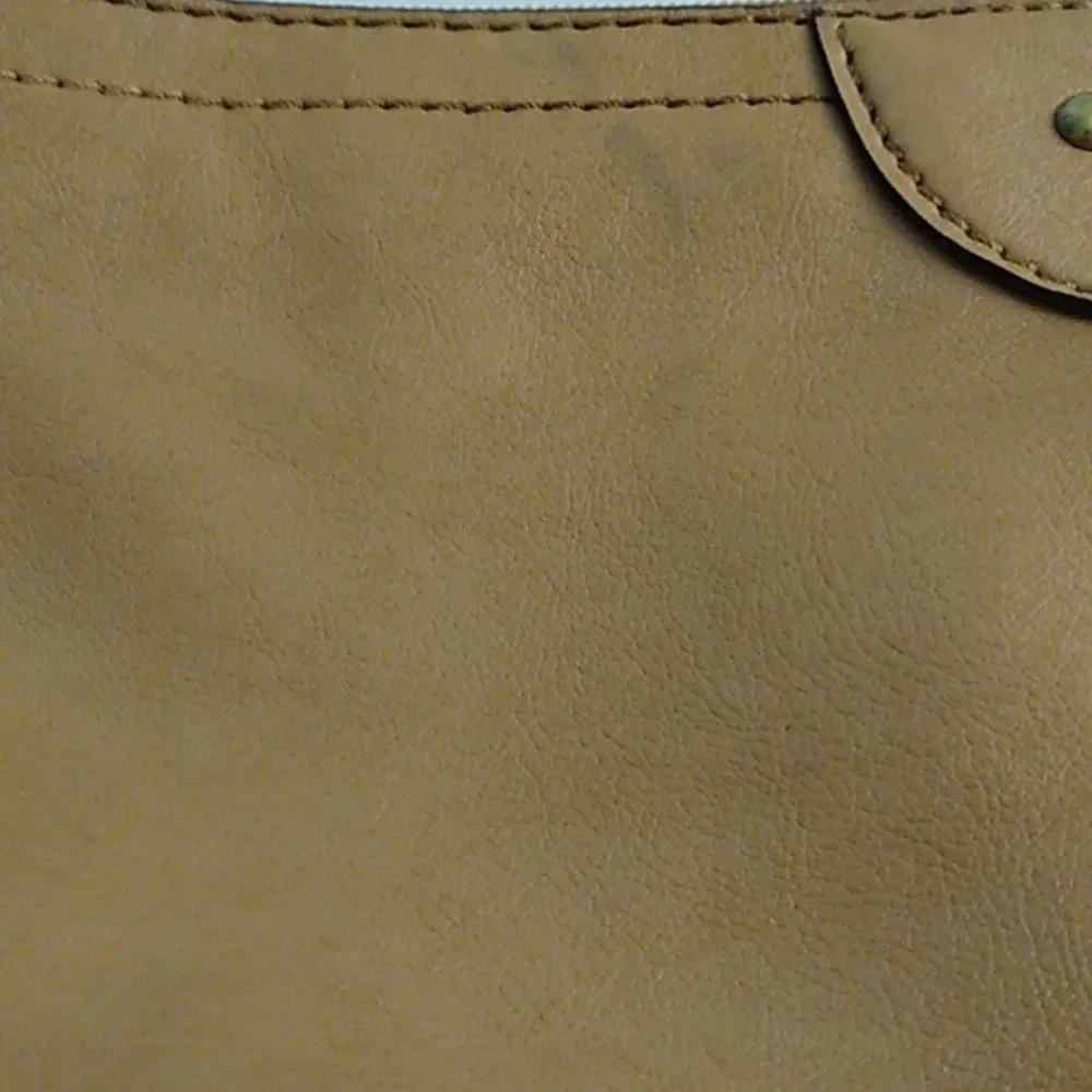 Relic Shoulder Bag Purse Carmel Brown 12" L X 4.5" W X 6" H - Picture 8 of 16
